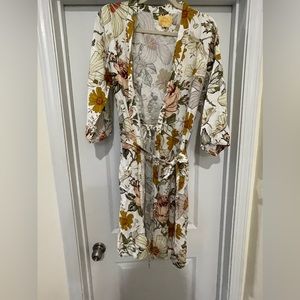 FLORAL AND BEIGE Mom and Me Robe and Swaddle, Maternity